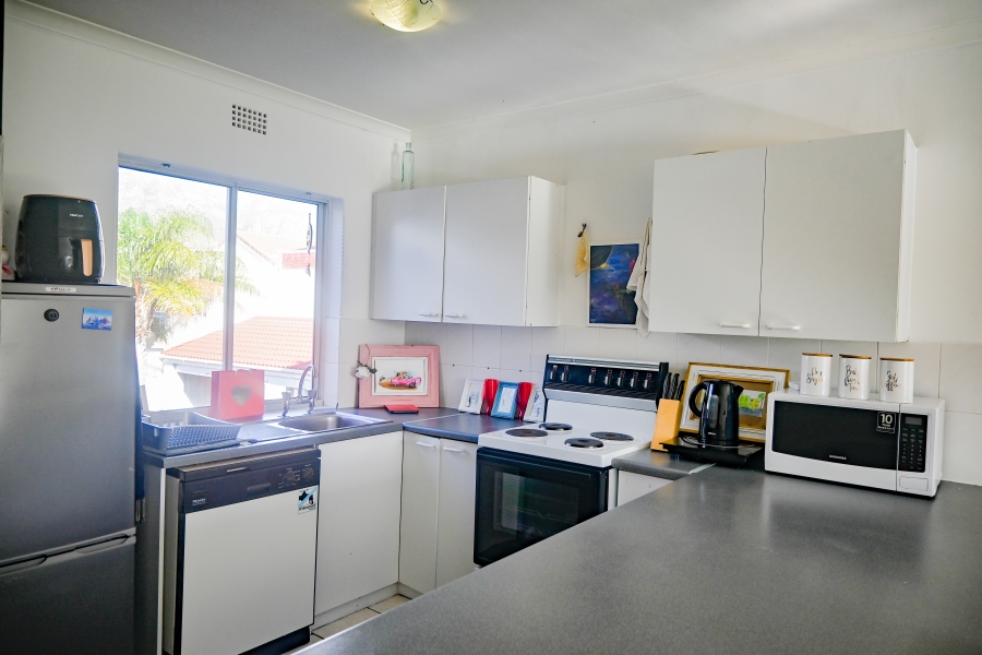 2 Bedroom Property for Sale in Harbour Island Western Cape